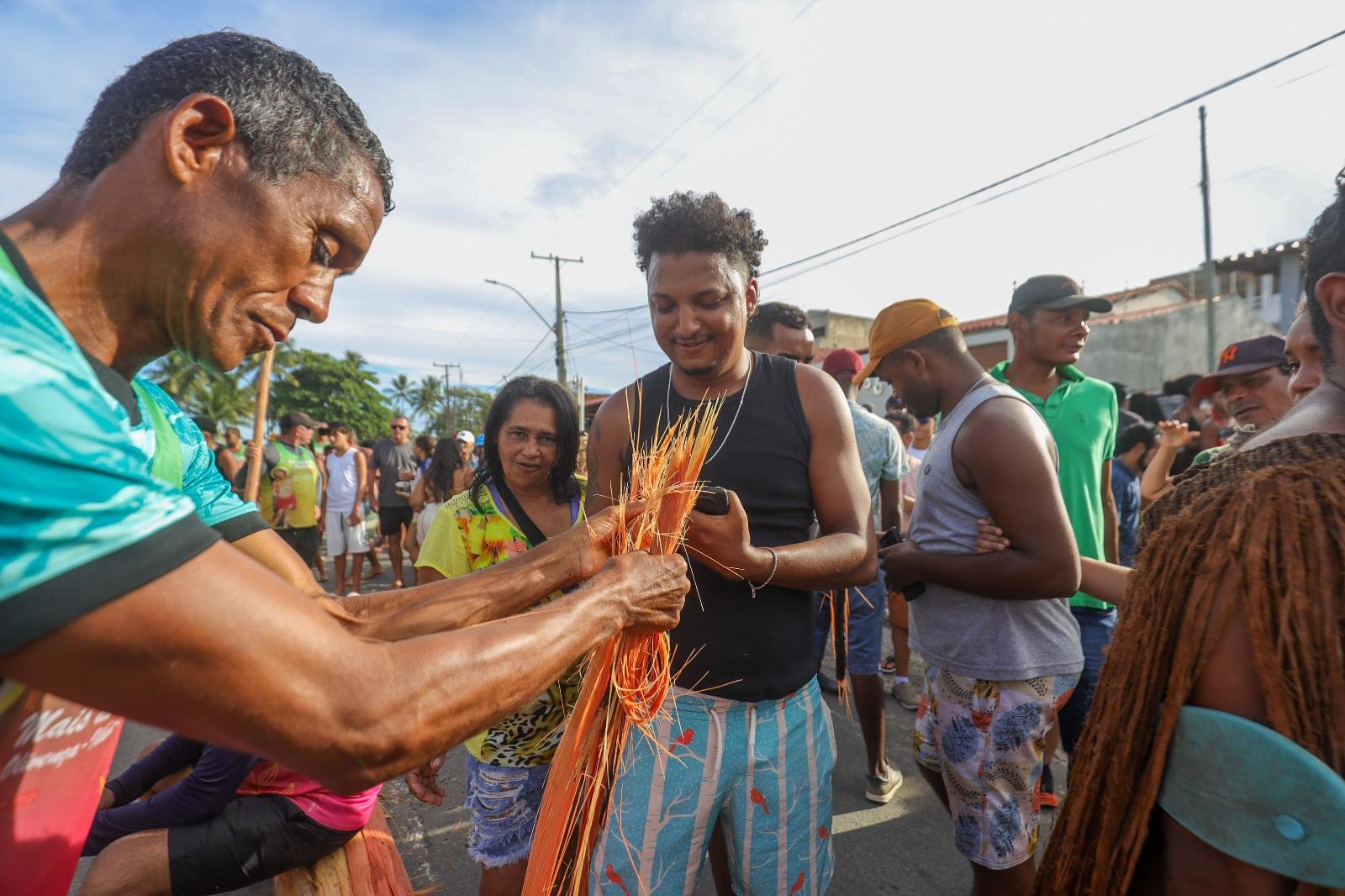 PUXADA DO MASTRO DE SÃO SEBASTIÃO MANTÉM TRADIÇÃO E REÚNE MULTIDÃO EM OLIVENÇA