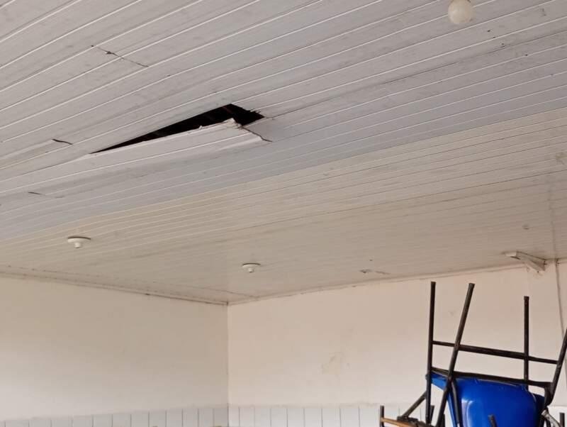 ESCOLA MUNICIPAL SÃO PEDRO, EM ILHÉUS, NÃO TEM CONDIÇÕES DE INICIAR O ANO LETIVO, APONTA APPI ITINERANTE