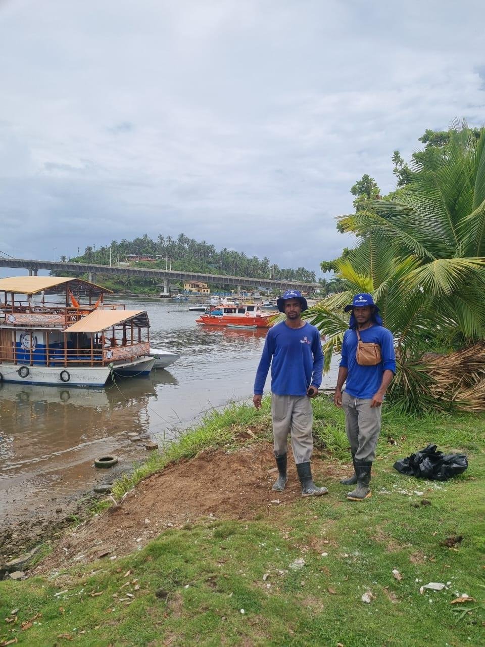 APÓS DENÚNCIA, ENTULHO É RETIRADO DA BAÍA DO PONTAL