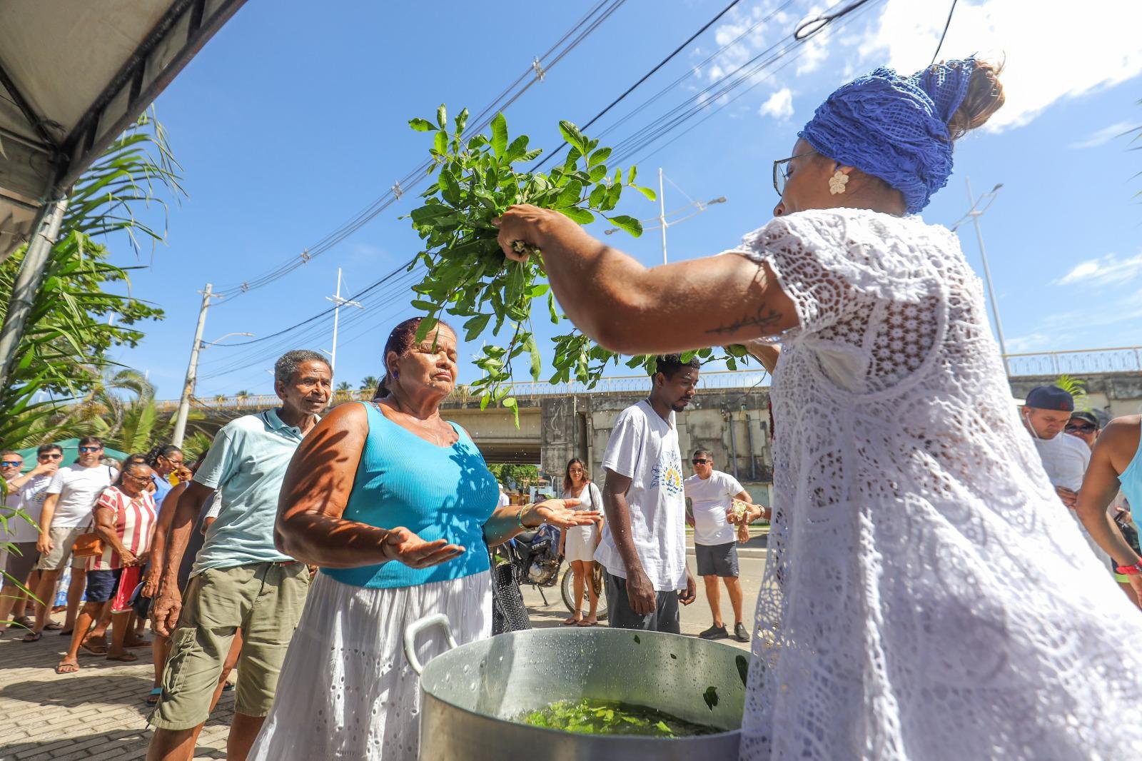 FESTA DE IEMANJÁ MOVIMENTA ILHÉUS COM CELEBRAÇÕES RELIGIOSAS E SHOWS MUSICAIS FESTA DE IEMANJÁ MOVIMENTA ILHÉUS COM CELEBRAÇÕES RELIGIOSAS E SHOWS MUSICAIS