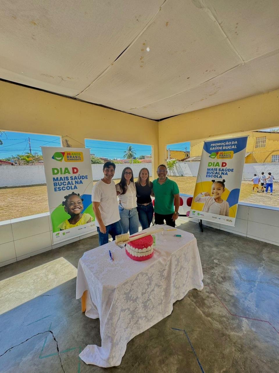 DIA MUNDIAL DA SAÚDE BUCAL É CELEBRADO COM MOBILIZAÇÃO EDUCATIVA EM ESCOLA DE ILHÉUS DIA MUNDIAL DA SAÚDE BUCAL É CELEBRADO COM MOBILIZAÇÃO EDUCATIVA EM ESCOLA DE ILHÉUS