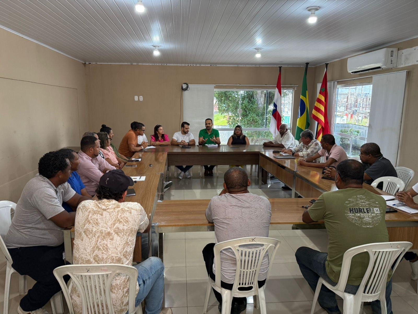 REUNIÃO COM ADMINISTRADORES DE BAIRRO DISCUTE DEMANDAS DAS COMUNIDADES EM ILHÉUS