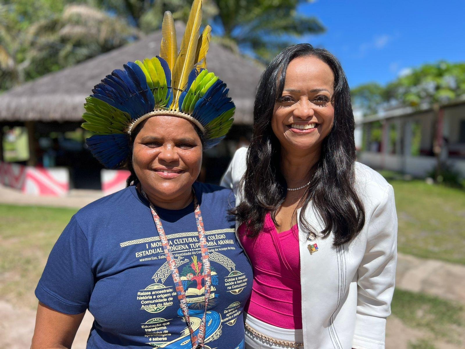 CARAVANA DA MULHER LEVA ATENDIMENTOS E REFORÇA ACESSO A SERVIÇOS EM ACUÍPE DE BAIXO