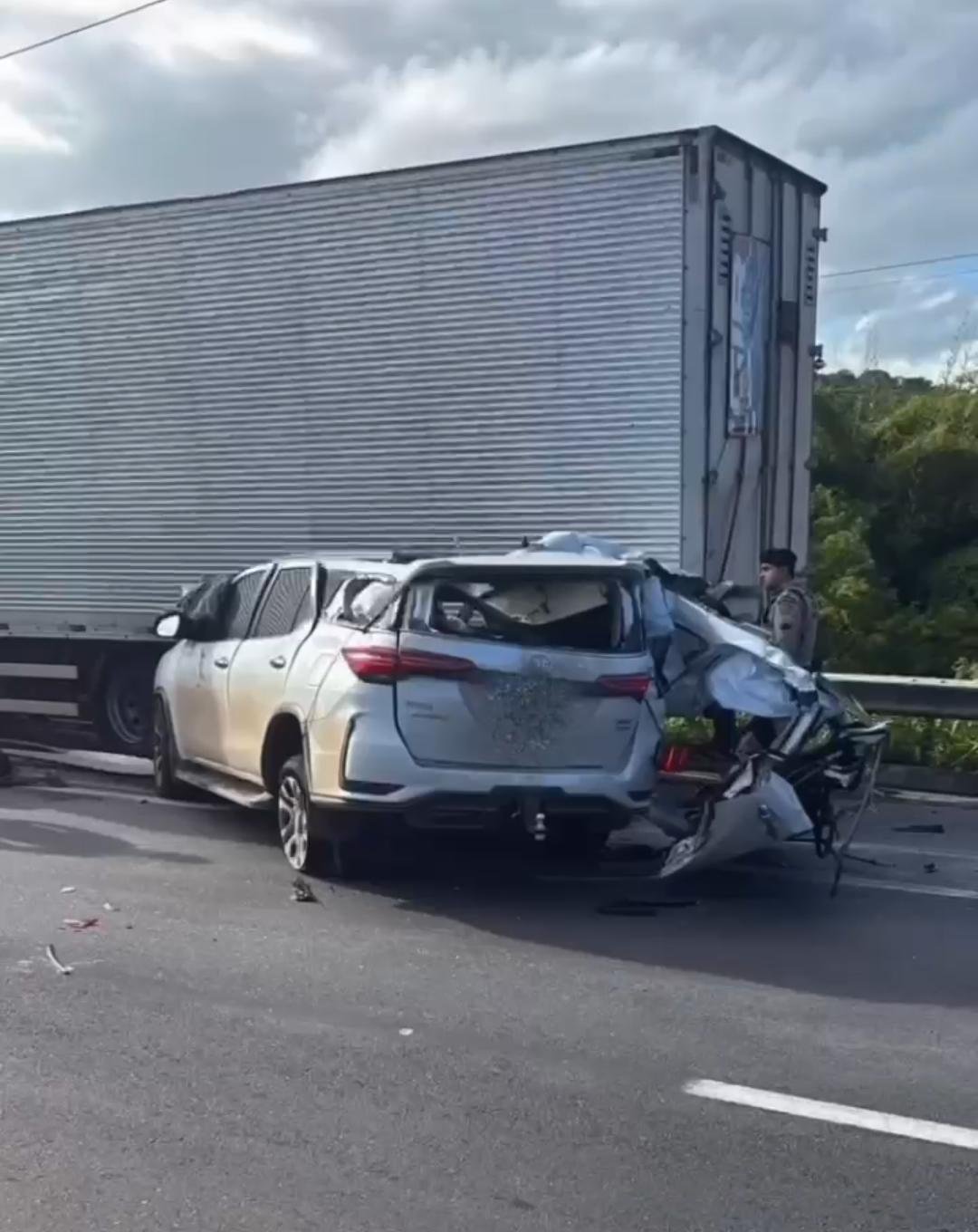 CANTOR ZAU O PÁSSARO MORRE EM ACIDENTE NA BR-116 EM FEIRA DE SANTANA