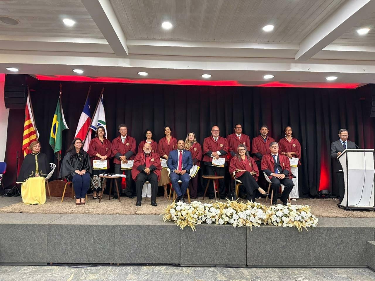 ACADEMIA DE LETRAS JURÍDICAS DE ILHÉUS EMPOSSA NOVOS MEMBROS E DESTACA VALORIZAÇÃO DA MEMÓRIA E CULTURA JURÍDICA REGIONAL ACADEMIA DE LETRAS JURÍDICAS DE ILHÉUS EMPOSSA NOVOS MEMBROS E DESTACA VALORIZAÇÃO DA MEMÓRIA E CULTURA JURÍDICA REGIONAL