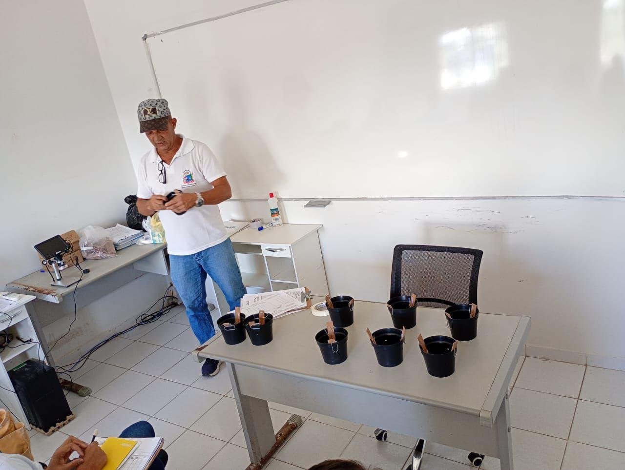 COMBATE AO AEDES AEGYPTI É AMPLIADO EM ILHÉUS COM INSTALAÇÃO DE OVITRAMPAS COMBATE AO AEDES AEGYPTI É AMPLIADO EM ILHÉUS COM INSTALAÇÃO DE OVITRAMPAS