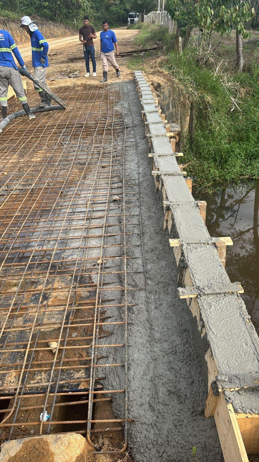 GOVERNO CONCLUI CONCRETAGEM DA NOVA PONTE DO JAPU, EM ILHÉUS GOVERNO CONCLUI CONCRETAGEM DA NOVA PONTE DO JAPU, EM ILHÉUS