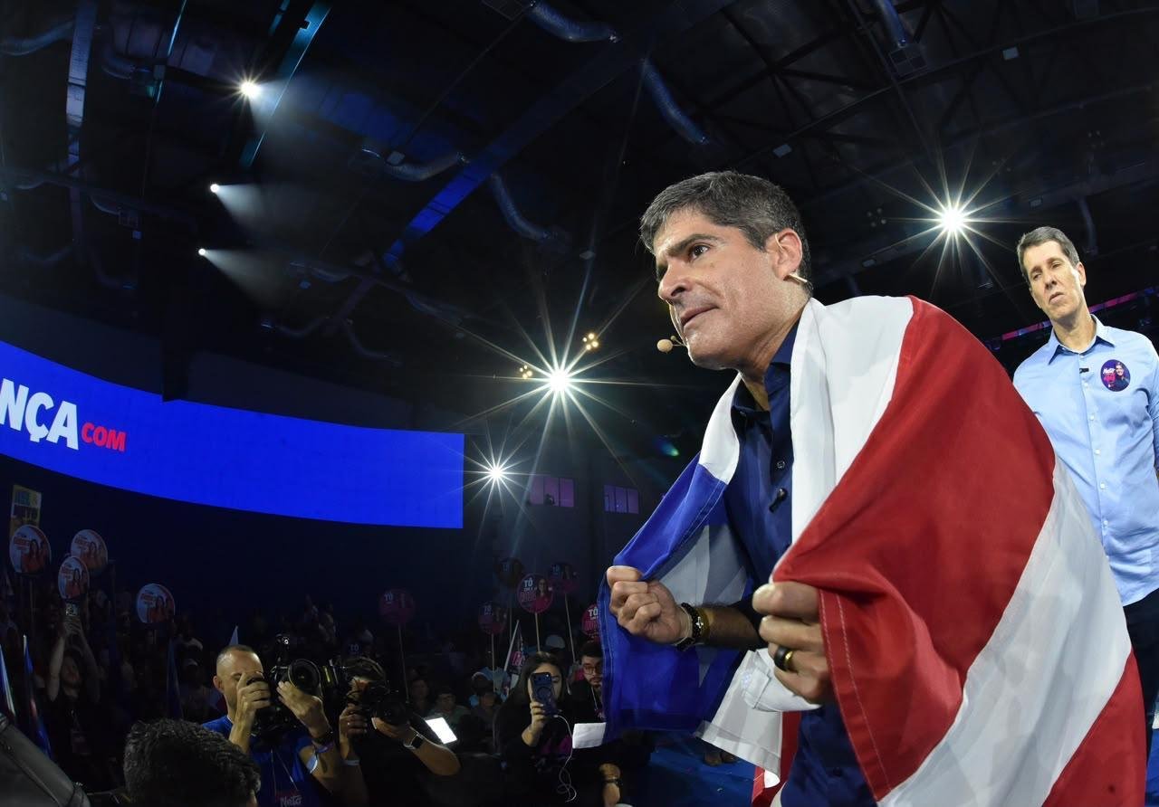 JOãO ROMA OFICIALIZA CANDIDATURA AO SENADO AO LADO DE ACM NETO E DIZ QUE OPOSIçãO ESTá UNIDA PARA MUDAR A BAHIA