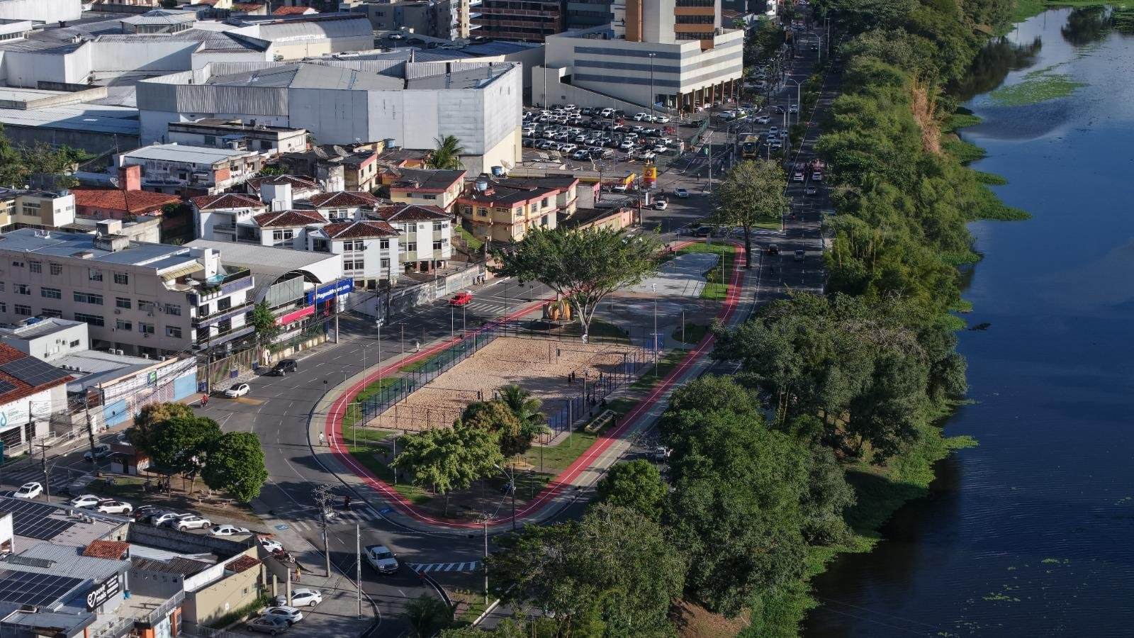 PREFEITO AUGUSTO CASTRO FAZ A ENTREGA DE 52 RUAS REQUALIFICADAS PELO PROGRAMA PAVIMENTA ITABUNA E A 4ª ETAPA DO PROJETO ORLA BEIRA-RIO