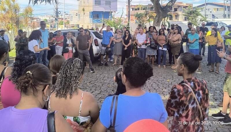 APPI/APLB REALIZA PARALISAÇÃO DE ADVERTÊNCIA E COBRA AVANÇO NAS NEGOCIAÇÕES COM A PREFEITURA APPI/APLB REALIZA PARALISAÇÃO DE ADVERTÊNCIA E COBRA AVANÇO NAS NEGOCIAÇÕES COM A PREFEITURA