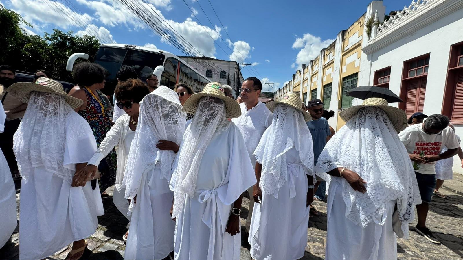 MAGNO LAVIGNE PARTICIPA NESTE SÁBADO DAS CELEBRAÇÕES DOS 190 ANOS DA CASA DE OXUMARÊ E DA FESTA DA BOA MORTE MAGNO LAVIGNE PARTICIPA NESTE SÁBADO DAS CELEBRAÇÕES DOS 190 ANOS DA CASA DE OXUMARÊ E DA FESTA DA BOA MORTE