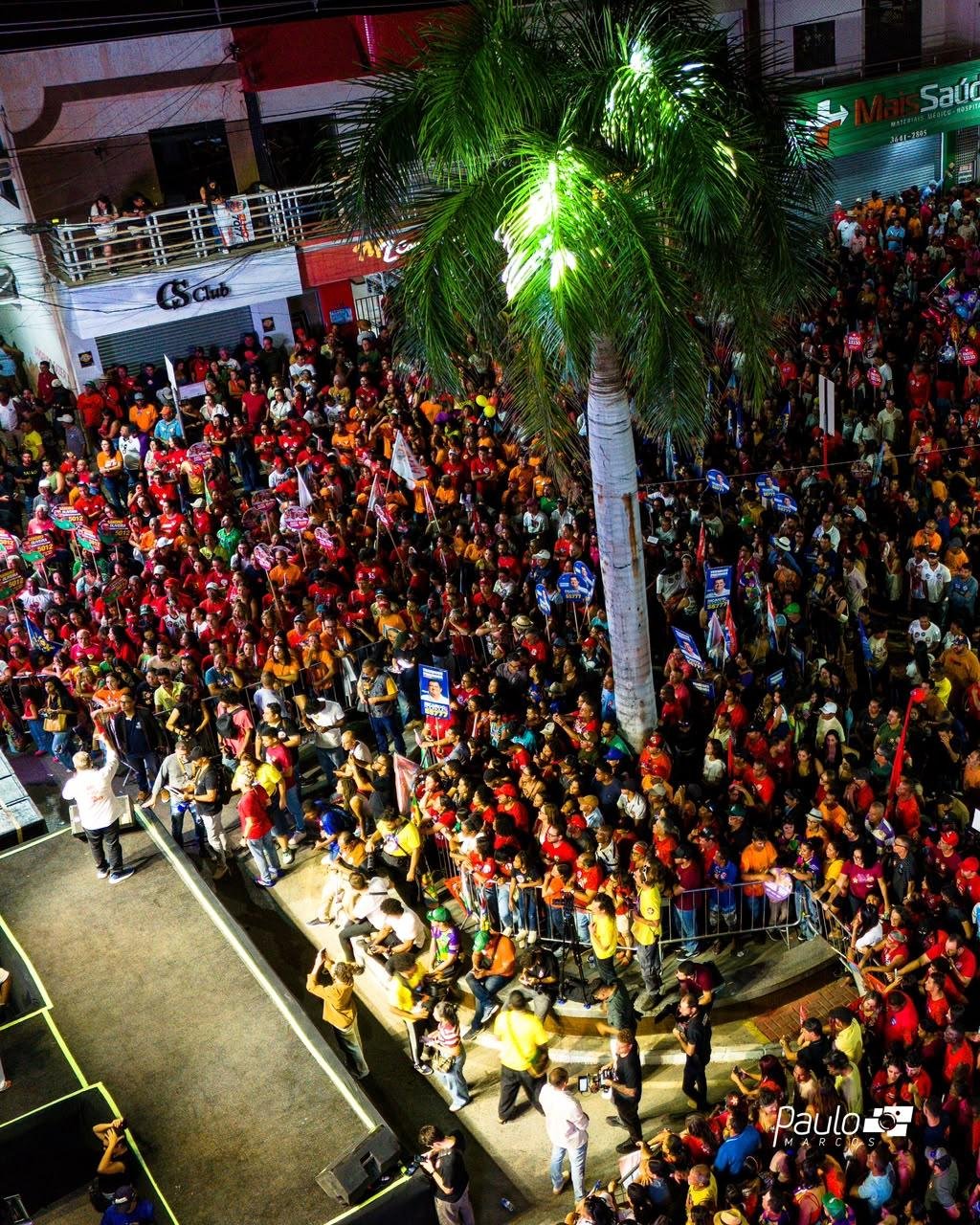 JERÔNIMO LOTA A PRAÇA DO FEIJÃO COM MAIS DE 20 MIL PESSOAS E ABRE CAMPANHA NO INTERIOR COM FORÇA DO TIME DE LULA