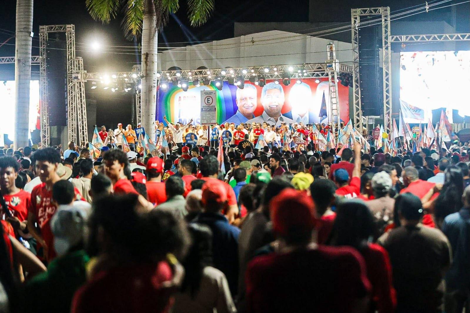 JERÔNIMO LOTA A PRAÇA DO FEIJÃO COM MAIS DE 20 MIL PESSOAS E ABRE CAMPANHA NO INTERIOR COM FORÇA DO TIME DE LULA