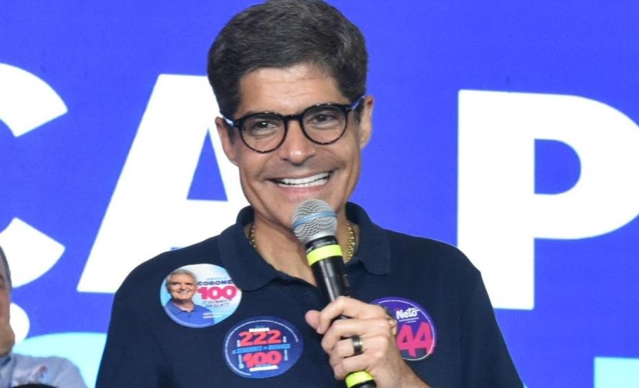 EM FEIRA DE SANTANA, ACM NETO OUVE JUVENTUDE E DETALHA PROPOSTAS PARA EDUCAÇÃO, TECNOLOGIA E SEGURANÇA