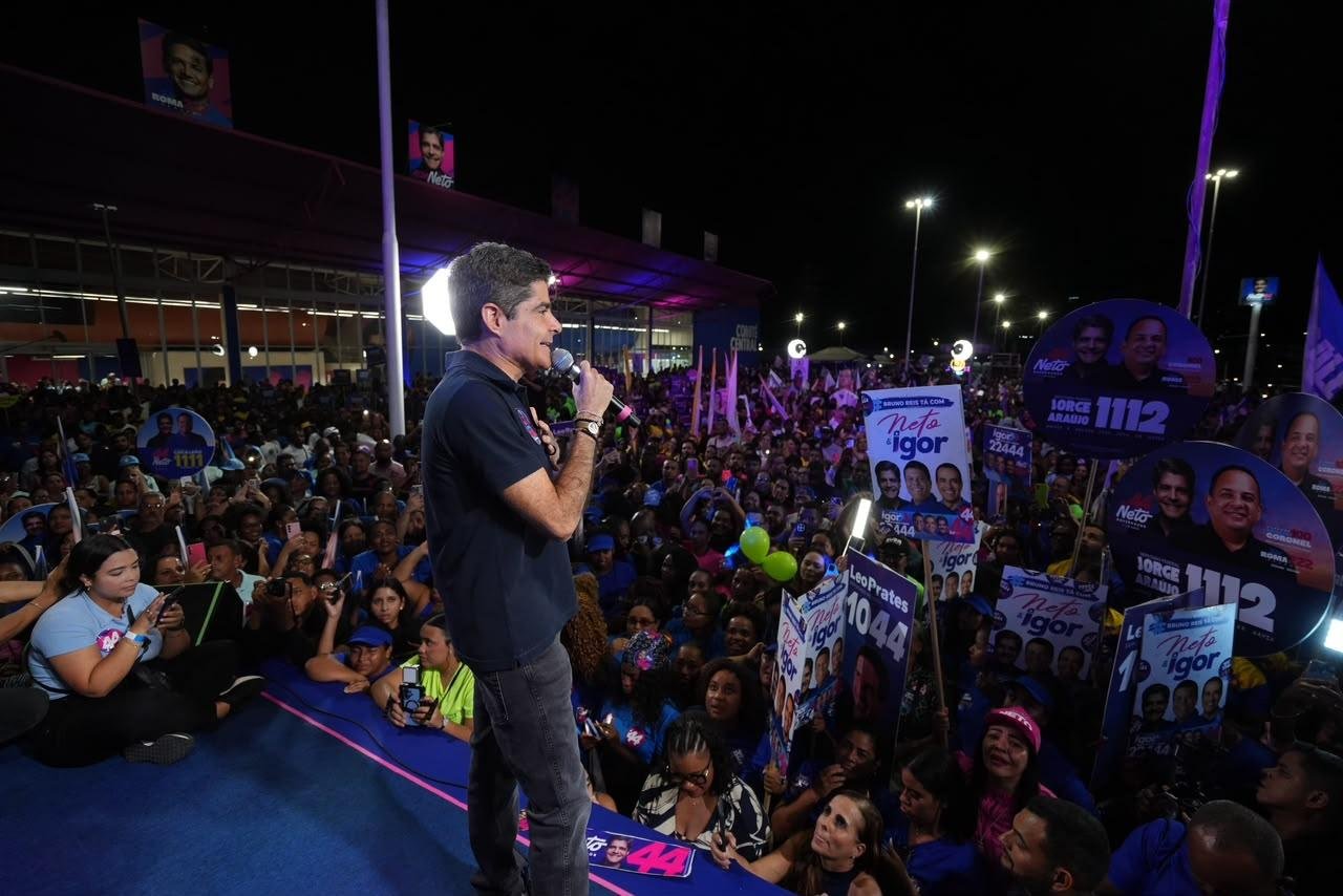 ACM NETO INAUGURA COMITÊ EM SALVADOR E DIZ VER “SENTIMENTO MUITO FORTE DE ESPERANÇA” NA BAHIA ACM NETO INAUGURA COMITÊ EM SALVADOR E DIZ VER “SENTIMENTO MUITO FORTE DE ESPERANÇA” NA BAHIA