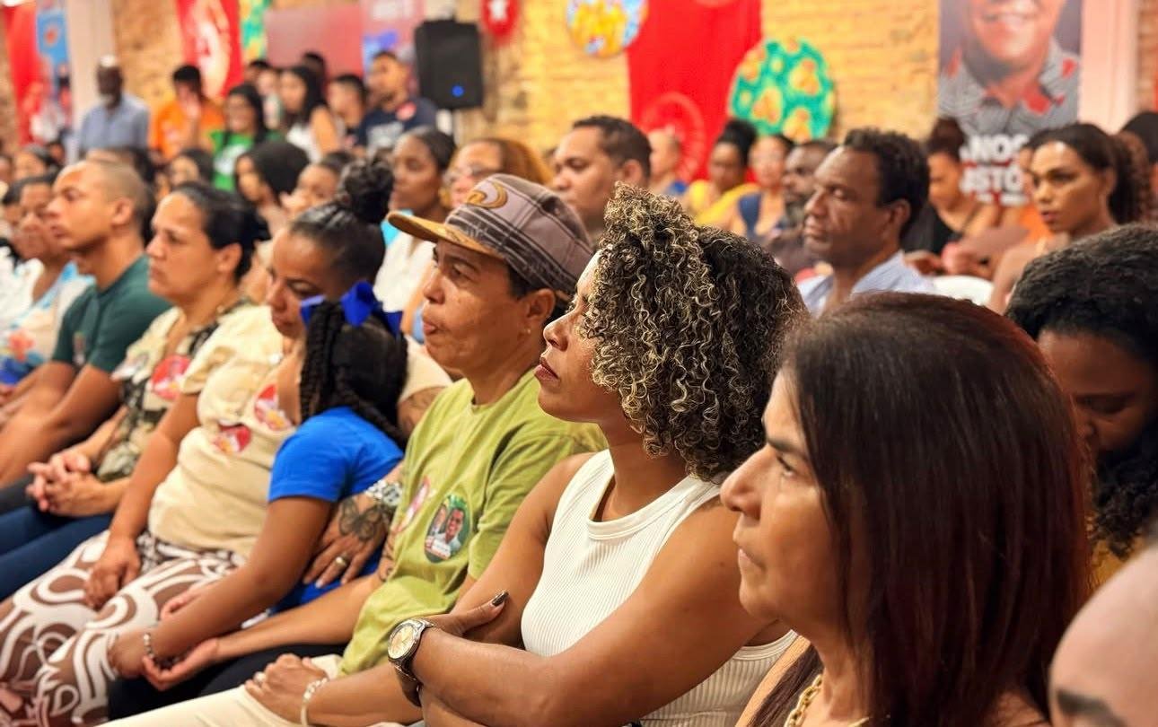 PLENÁRIA DE VALMIR ASSUNÇÃO E MAGNO LAVIGNE LOTA EM SALVADOR 