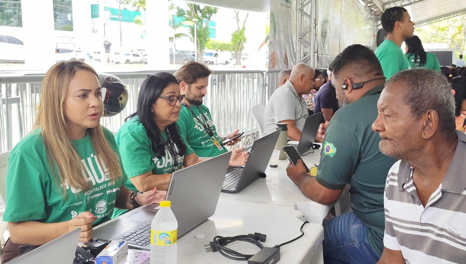 ITABUNA PROMOVE ATÉ QUINTA-FEIRA (24), MUTIRÃO DE OFTALMOLOGIA COM AMPLIAÇÃO DO ACESSO DA POPULAÇÃO A CONSULTAS E ÓCULOS ITABUNA PROMOVE ATÉ QUINTA-FEIRA (24), MUTIRÃO DE OFTALMOLOGIA COM AMPLIAÇÃO DO ACESSO DA POPULAÇÃO A CONSULTAS E ÓCULOS