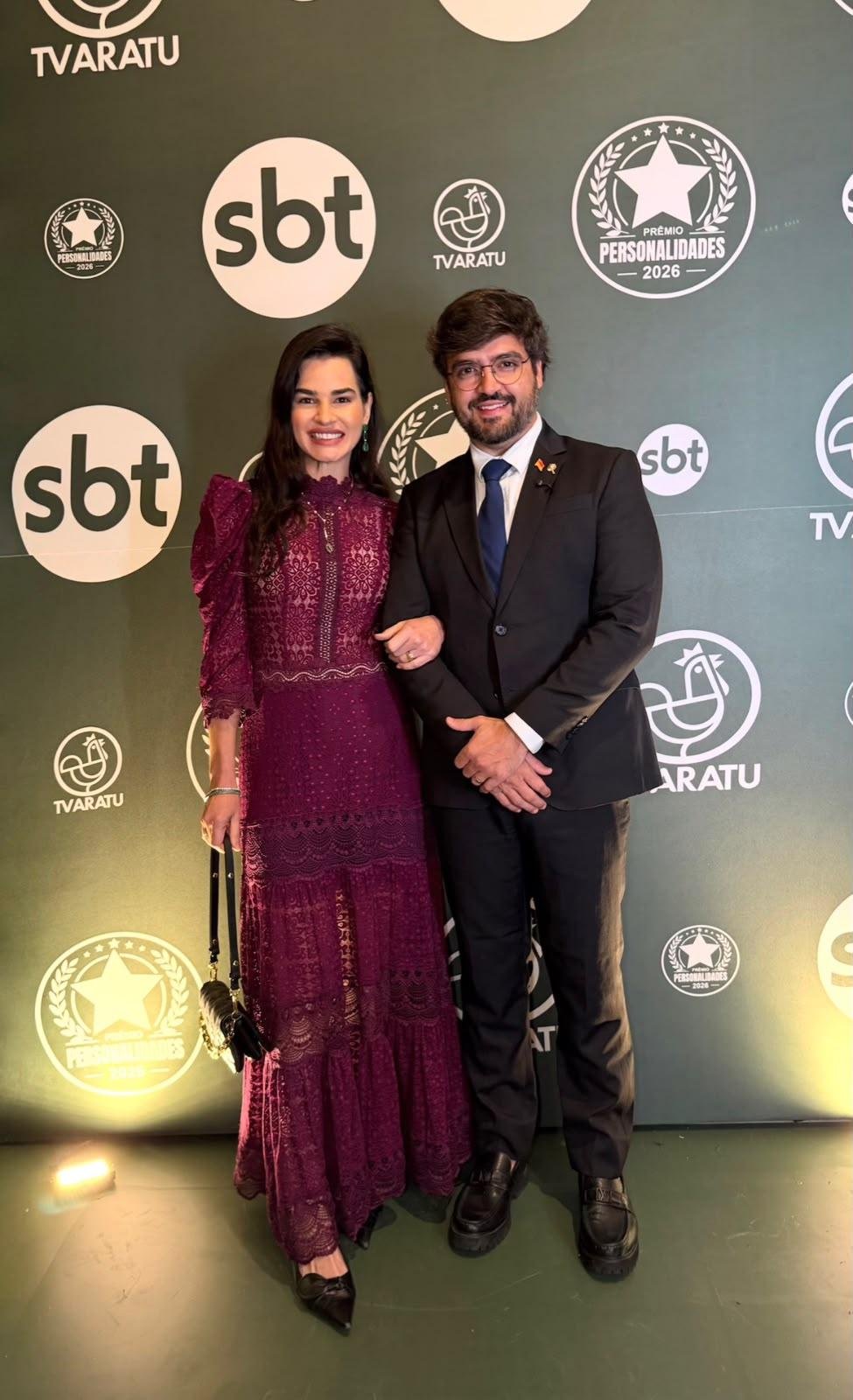 VALDERICO JUNIOR RECEBE PRÊMIO PERSONALIDADES DA TV ARATU POR TRABALHO À FRENTE DE ILHÉUS VALDERICO JUNIOR RECEBE PRÊMIO PERSONALIDADES DA TV ARATU POR TRABALHO À FRENTE DE ILHÉUS