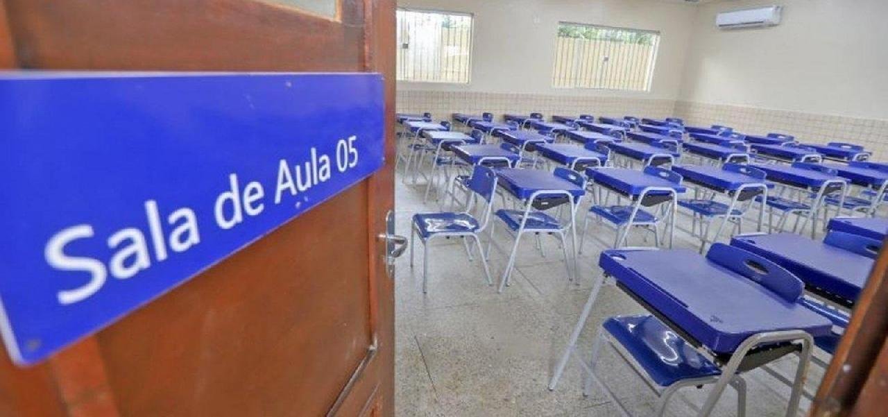 RUI ANUNCIA RETORNO DAS AULAS A PARTIR DO DIA 26 RUI ANUNCIA RETORNO DAS AULAS A PARTIR DO DIA 26