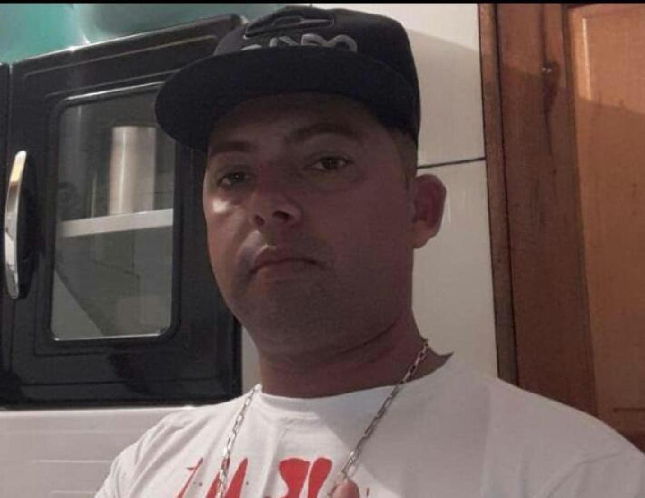 POLÍCIA CAÇA HOMEM ACUSADO DE FEMINICÍDIO NO EXTREMO-SUL DA BAHIA POLÍCIA CAÇA HOMEM ACUSADO DE FEMINICÍDIO NO EXTREMO-SUL DA BAHIA