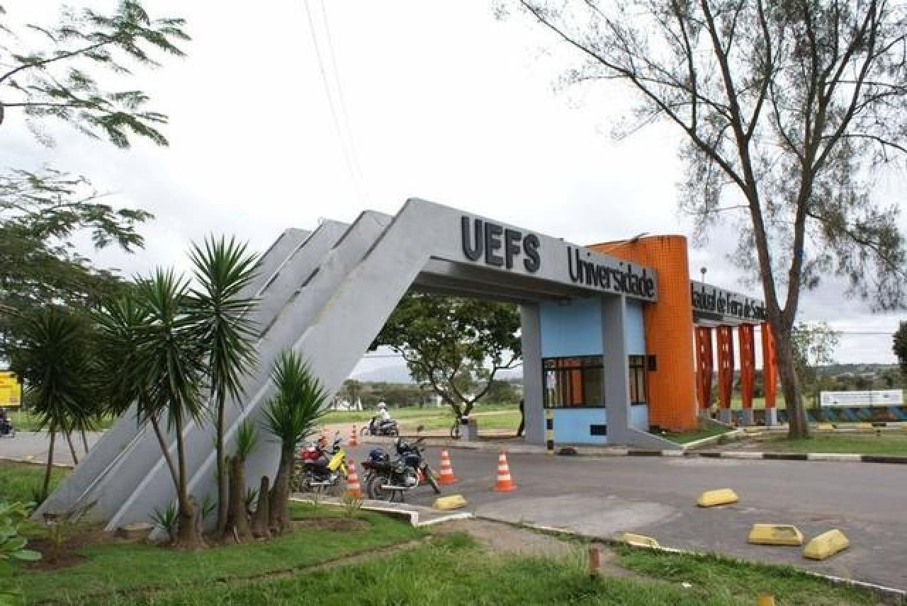 POLÍCIA INVESTIGA SUSPEITA DE ESTUPRO CONTRA ALUNA EM FESTA NA UEFS POLÍCIA INVESTIGA SUSPEITA DE ESTUPRO CONTRA ALUNA EM FESTA NA UEFS