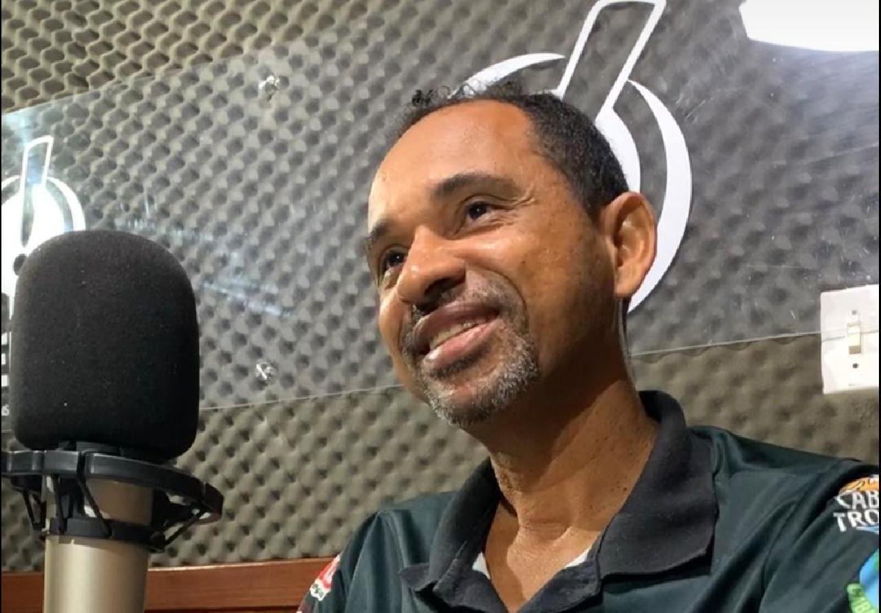 "A UBER DEIXOU DE COBRAR POR CORRIDA E PASSOU A COBRAR UMA DIÁRIA", DIZ PRESIDENTE DA AMTIPA SOBRE MUDANÇAS NA PLATAFORMA 