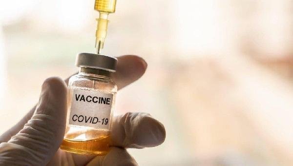 COVID-19: ANVISA GANHA SELO INTERNACIONAL QUE PODE AGILIZAR APROVAÇÃO DE VACINAS