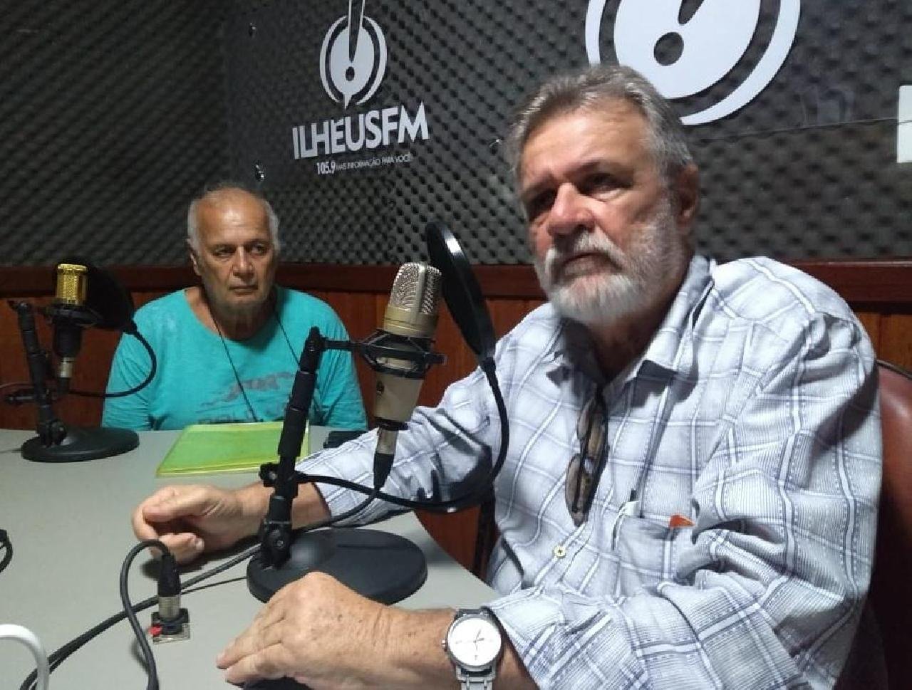 ALBAGLI REBATE DERO: “ESSA QUESTÃO POLÍTICA QUE ELE QUER COLOCAR É PARA TIRAR O FOCO” ALBAGLI REBATE DERO: “ESSA QUESTÃO POLÍTICA QUE ELE QUER COLOCAR É PARA TIRAR O FOCO”