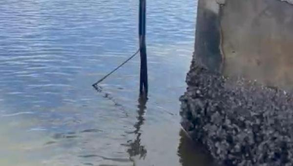 CABOS DE ALTA TENSÃO SÃO FLAGRADOS PENDURADOS NA PONTE LOMANTO JÚNIOR EM ILHÉUS