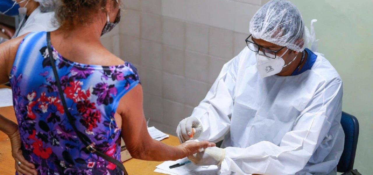 BAHIA REGISTRA 3.625 CASOS E 118 MORTES POR COVID-19 EM 24H BAHIA REGISTRA 3.625 CASOS E 118 MORTES POR COVID-19 EM 24H