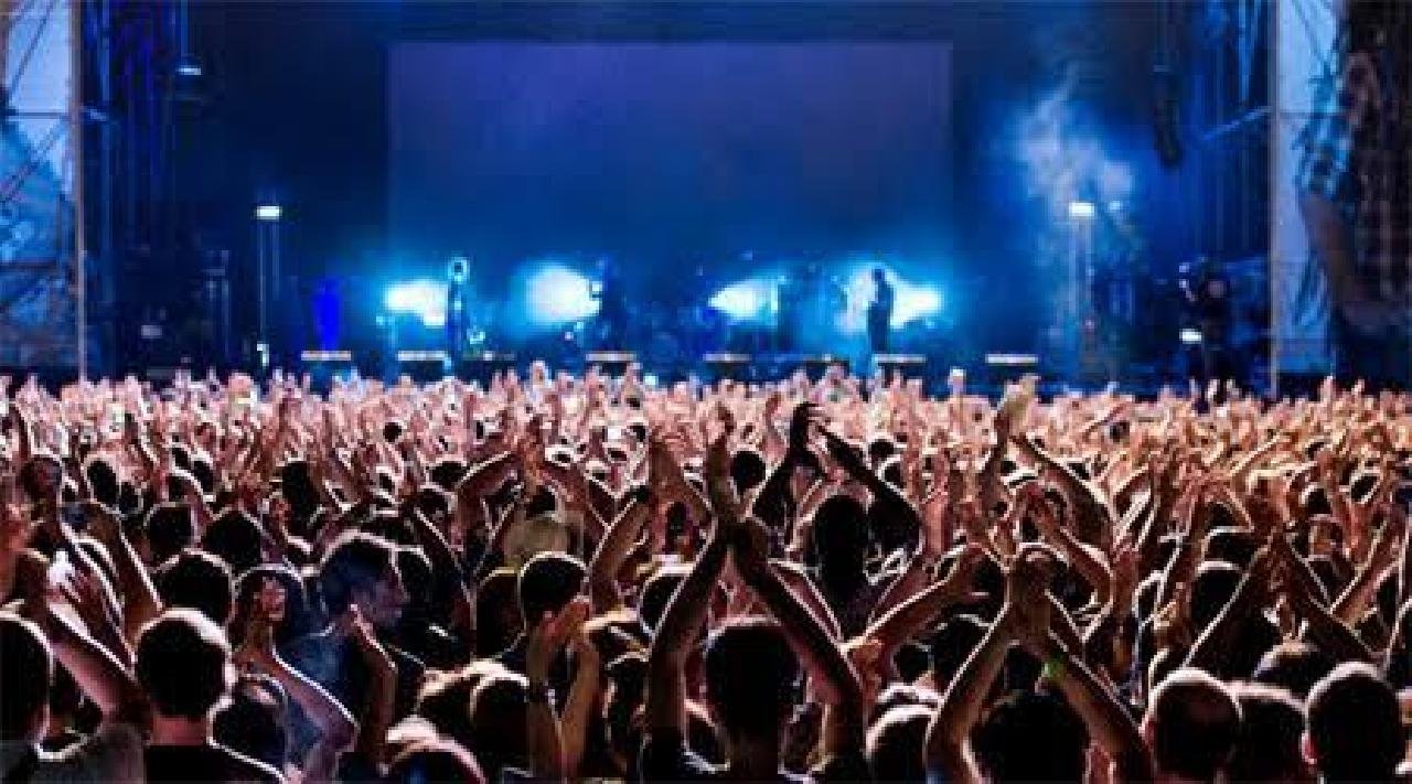 BAHIA: DECRETO AUMENTARÁ DE 1,5 MIL PARA 3 MIL PESSOAS LIMITE DE PÚBLICO EM EVENTOS, A PARTIR DE 3 DE MARÇO BAHIA: DECRETO AUMENTARÁ DE 1,5 MIL PARA 3 MIL PESSOAS LIMITE DE PÚBLICO EM EVENTOS, A PARTIR DE 3 DE MARÇO