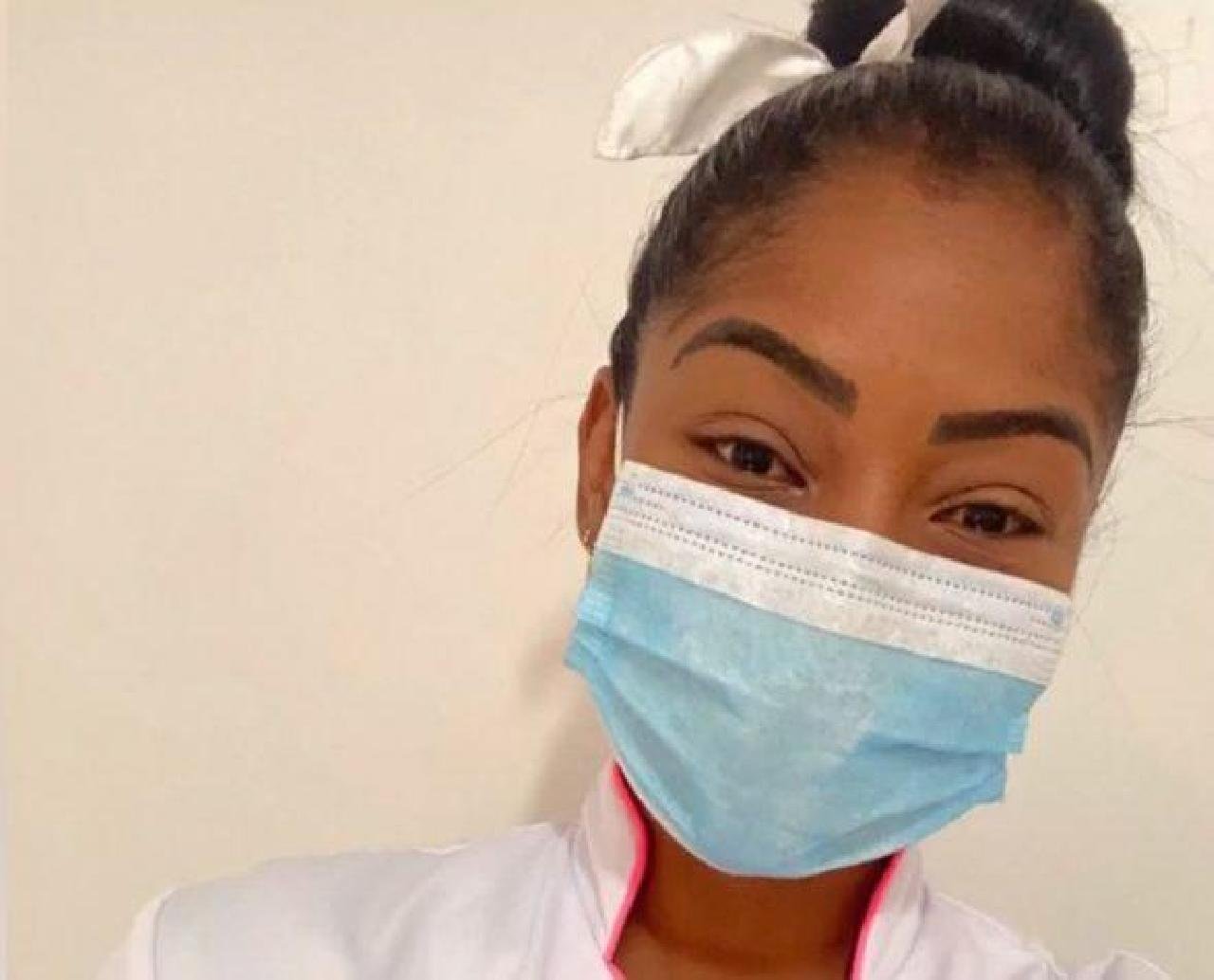 ENFERMEIRA VOLUNTÁRIA SOFRE INJÚRIA RACIAL NA VACINAÇÃO CONTRA A COVID 19, EM ILHÉUS ENFERMEIRA VOLUNTÁRIA SOFRE INJÚRIA RACIAL NA VACINAÇÃO CONTRA A COVID 19, EM ILHÉUS