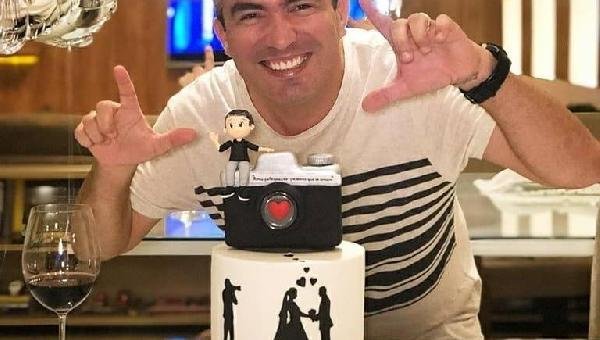 TAIRONNY EXPLICA O SEGREDO DO SEU SUCESSO: “VIVO O MOMENTO JUNTO COM O CASAL”