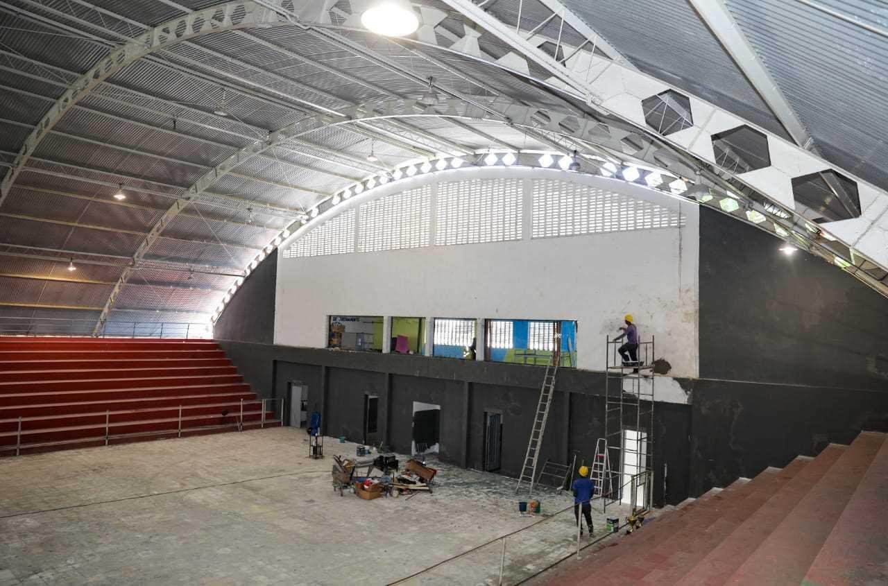 ILHÉUS: INICIADA REFORMA E MODERNIZAÇÃO DO GINÁSIO DE ESPORTES HERVAL SOLEDADE