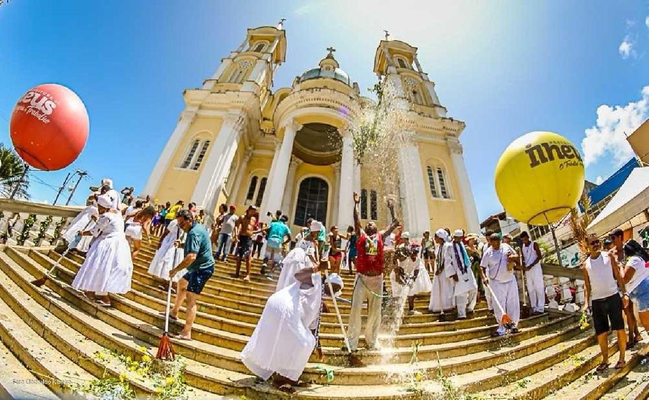 LAVAGEM DAS ESCADARIAS DA CATEDRAL DE SÃO SEBASTIÃO SERÁ REALIZADA NA PRÓXIMA QUINTA-FEIRA (18) LAVAGEM DAS ESCADARIAS DA CATEDRAL DE SÃO SEBASTIÃO SERÁ REALIZADA NA PRÓXIMA QUINTA-FEIRA (18)