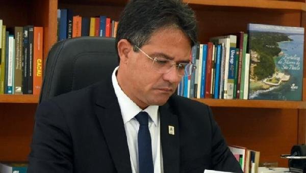 REITOR DA UESC RECEBE TÍTULO DE CIDADÃO ILHEENSE