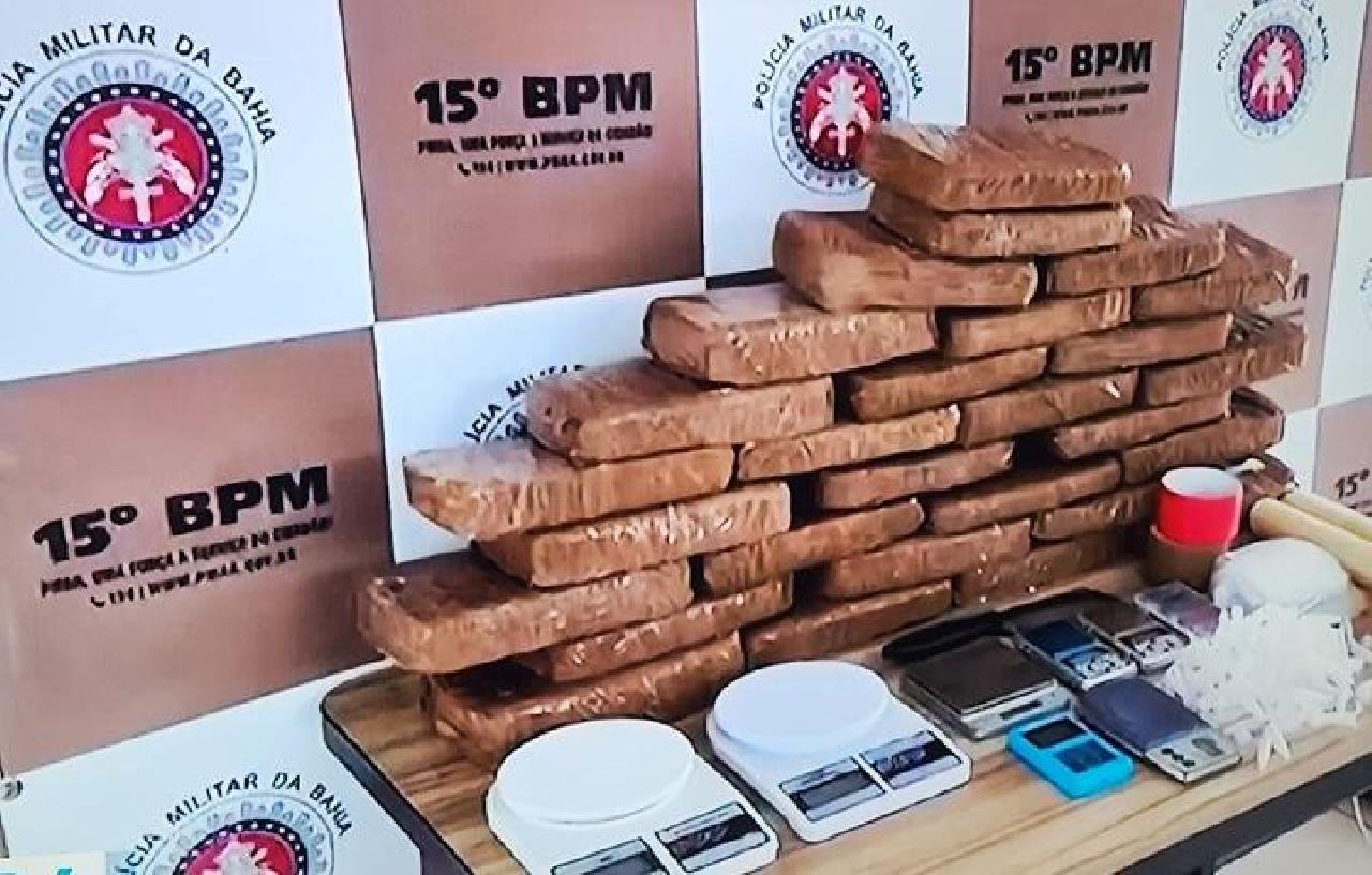 60 QUILOS DE COCAÍNA É APREENDIDO EM ITABUNA 60 QUILOS DE COCAÍNA É APREENDIDO EM ITABUNA