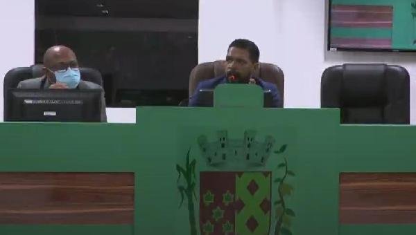JERBSON INSTAURA CEI PARA INVESTIGAR ACORDO DA PREFEITURA DE ILHÉUS COM EMPRESAS DE ÔNIBUS