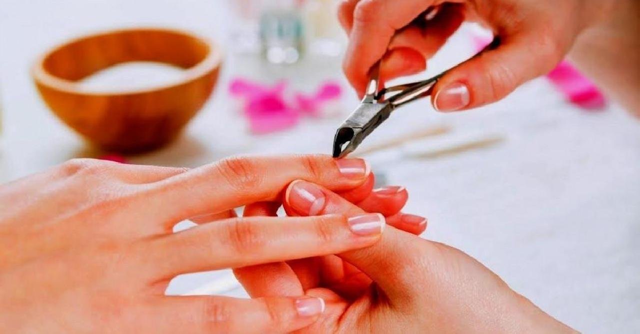 TRT-BA RECONHECE VÍNCULO EMPREGATÍCIO ENTRE MANICURE E SALÃO DE BELEZA TRT-BA RECONHECE VÍNCULO EMPREGATÍCIO ENTRE MANICURE E SALÃO DE BELEZA