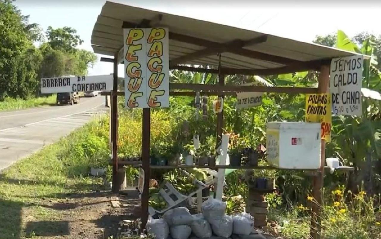 CÂMERA DE SEGURANÇA É FURTADA DA BARRACA DA CONFIANÇA, NA BR-101 CÂMERA DE SEGURANÇA É FURTADA DA BARRACA DA CONFIANÇA, NA BR-101