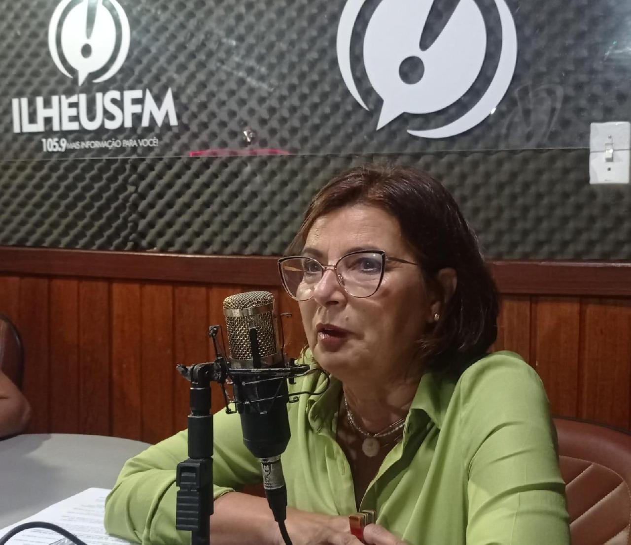 “EU NUNCA RECEBI NENHUM CONVITE E NEM SEI COMO ESSA INFORMAÇÃO SURGIU. NUNCA TIVE CONVERSA NESSE SENTIDO, NEM COM JABES, NEM COM QUALQUER OUTRO MEMBRO DO PARTIDO”, DECLAROU ADÉLIA PINHEIRO SOBRE UMA POSSÍVEL FILIAÇÃO DO PP 