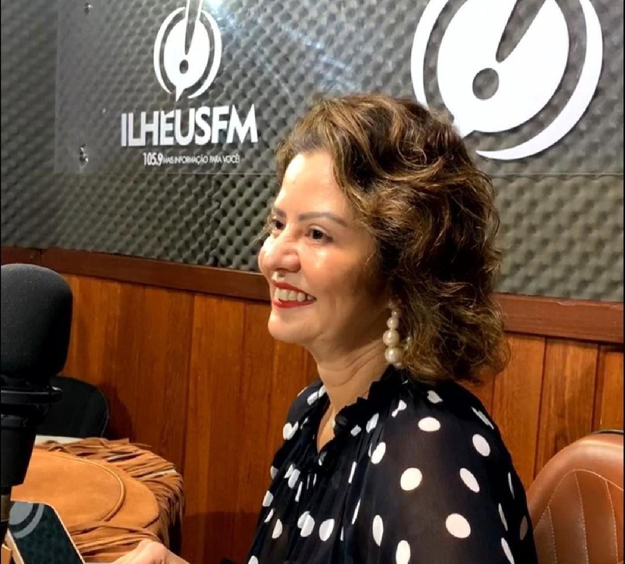 ENTRE A MAGISTRATURA E OS PALCOS, DRA. KARINE RHEM FALA SOBRE A BANDA VEREDICTO, A MÚSICA E A ROTINA