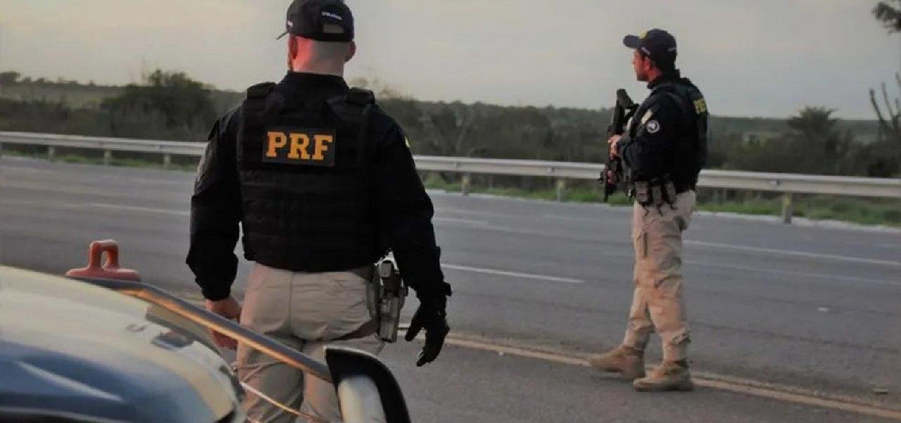 BAHIA: PRF REALIZA OPERAÇÃO ESPECIAL DE NATAL ENTRE OS DIAS 22 E 25 DE DEZEMBRO BAHIA: PRF REALIZA OPERAÇÃO ESPECIAL DE NATAL ENTRE OS DIAS 22 E 25 DE DEZEMBRO