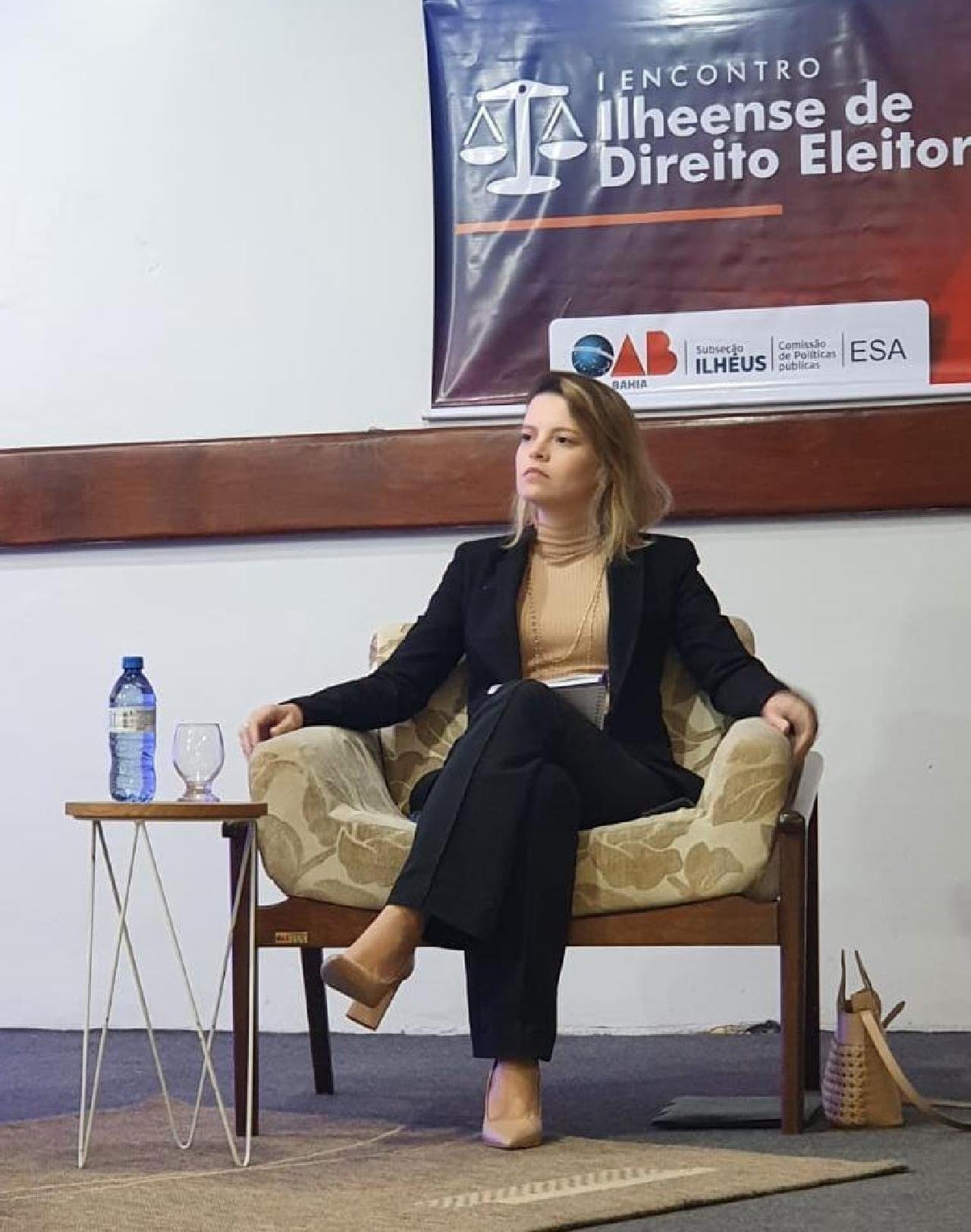 ADVOGADA RENATA MENDES MENDONÇA É EMPOSSADA MEMBRO CONSULTORA DA COMISSÃO ESPECIAL DE DIREITO ELEITORAL DA OAB ADVOGADA RENATA MENDES MENDONÇA É EMPOSSADA MEMBRO CONSULTORA DA COMISSÃO ESPECIAL DE DIREITO ELEITORAL DA OAB