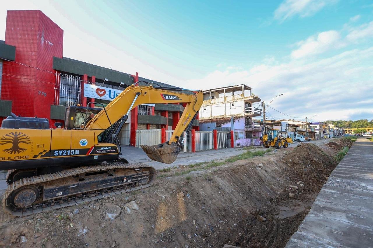 OBRAS DE FECHAMENTO DO CANAL DO MALHADO SÃO RETOMADAS