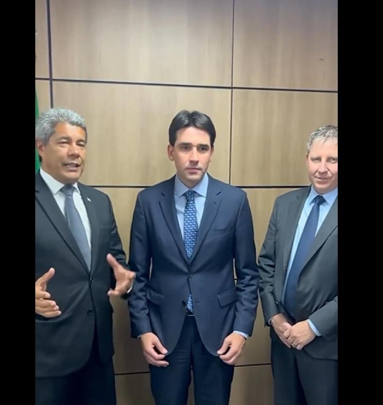" OS VOOS DE ILHÉUS E VITÓRIA DA CONQUISTA, OPERADOS PELA AZUL, ESTÃO MANTIDOS" AFIRMA GOVERNADOR JERÔNIMO " OS VOOS DE ILHÉUS E VITÓRIA DA CONQUISTA, OPERADOS PELA AZUL, ESTÃO MANTIDOS" AFIRMA GOVERNADOR JERÔNIMO