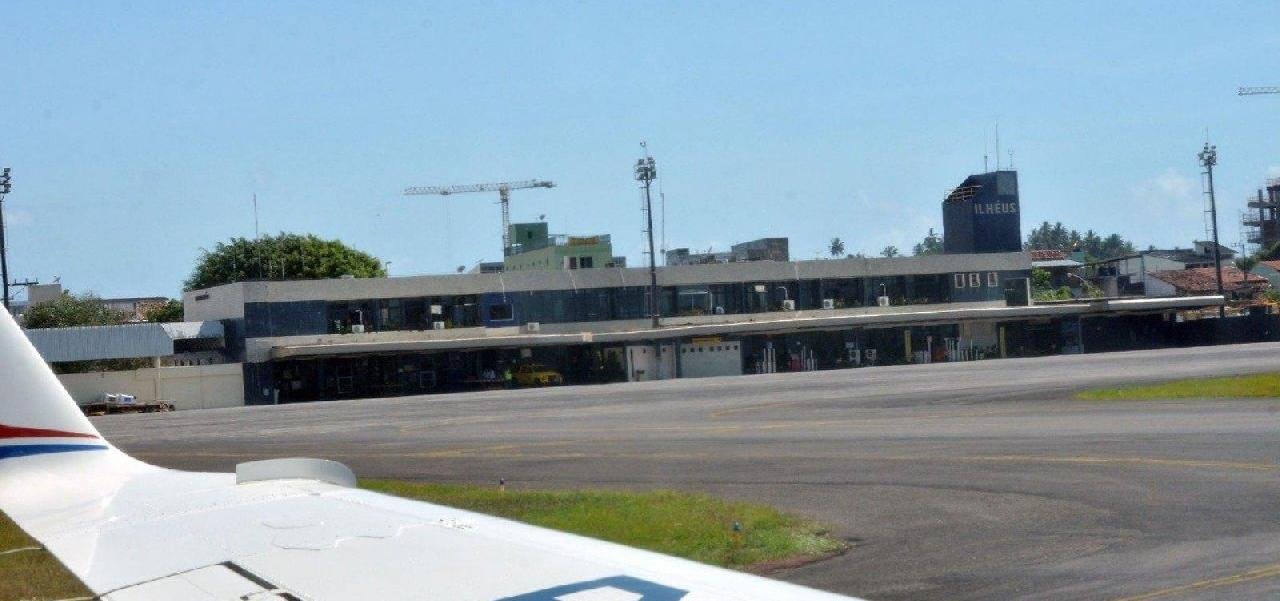 AEROPORTOS DE PORTO SEGURO E ILHÉUS VOLTAM A OPERAR COM AVIAÇÃO REGULAR AEROPORTOS DE PORTO SEGURO E ILHÉUS VOLTAM A OPERAR COM AVIAÇÃO REGULAR
