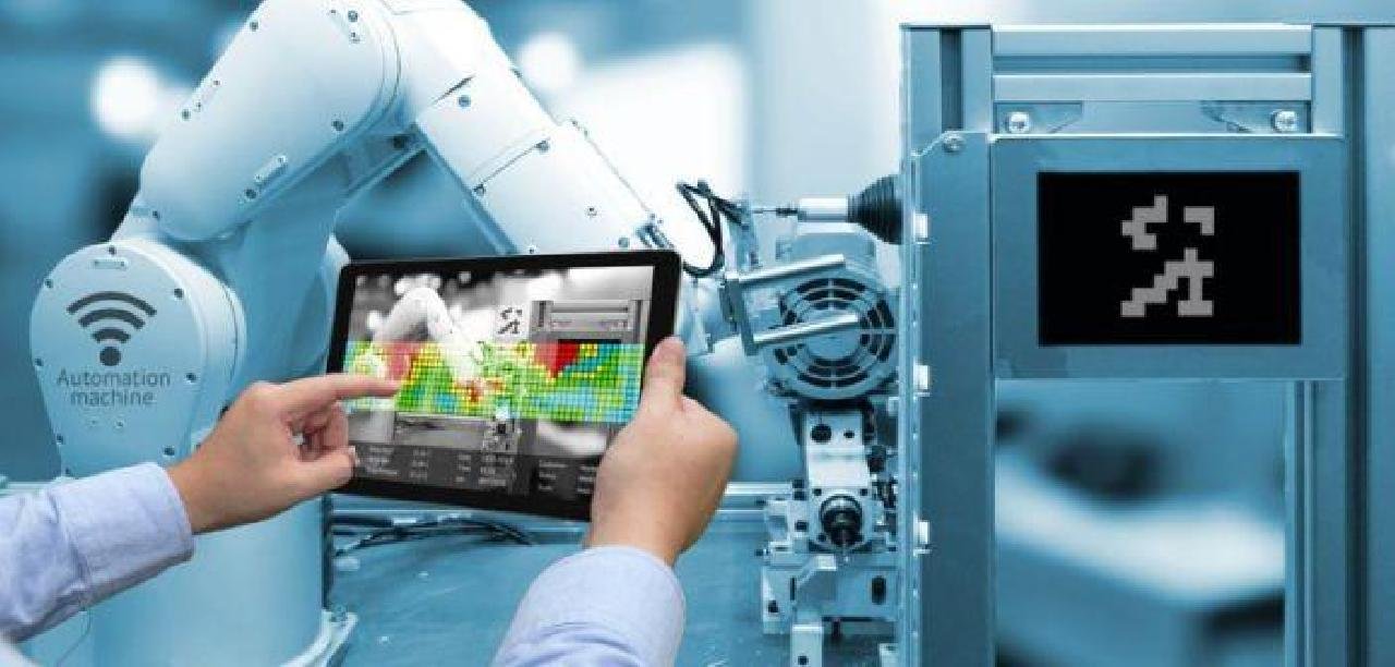 PROFISSÕES LIGADAS À TECNOLOGIA SERÃO MAIS PROMISSORAS PROFISSÕES LIGADAS À TECNOLOGIA SERÃO MAIS PROMISSORAS