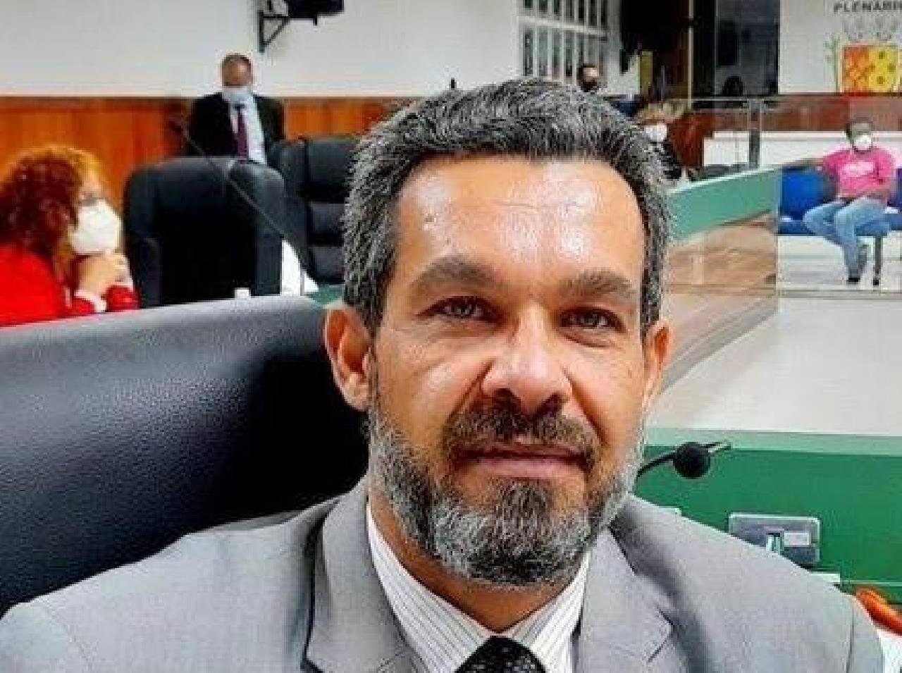 EXCLUSIVO! APÓS SER CASSADO EM 2021, JUSTIÇA DETERMINA QUE VEREADOR LUCA LIMA VOLTE À CÂMARA DE ILHÉUS EXCLUSIVO! APÓS SER CASSADO EM 2021, JUSTIÇA DETERMINA QUE VEREADOR LUCA LIMA VOLTE À CÂMARA DE ILHÉUS