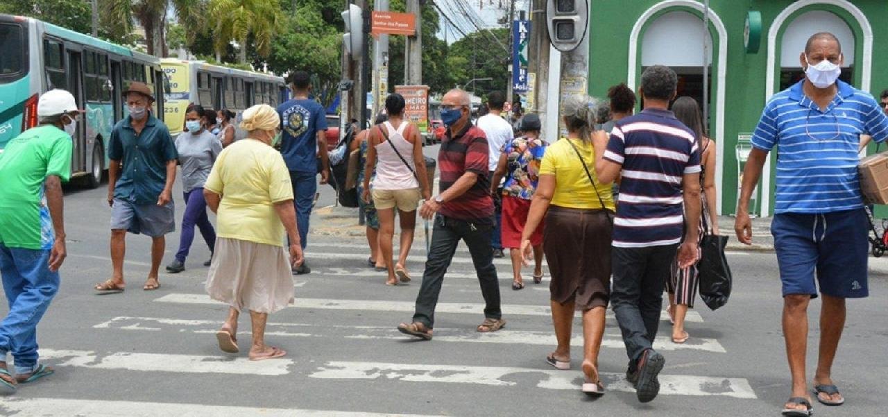 FEIRA DE SANTANA VOLTA A OBRIGAR USO DE MÁSCARAS EM LOCAIS FECHADOS FEIRA DE SANTANA VOLTA A OBRIGAR USO DE MÁSCARAS EM LOCAIS FECHADOS